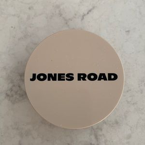 🔥 SALE🔥Jones Road What the Foundation in shade Medium Honey.